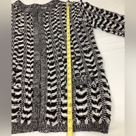 Endless Rose Black and White Fringe Open Cardigan Sweater New Size Medium/Large - Picture 13 of 13